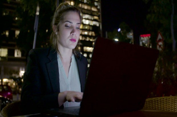 woman likes yaun videos